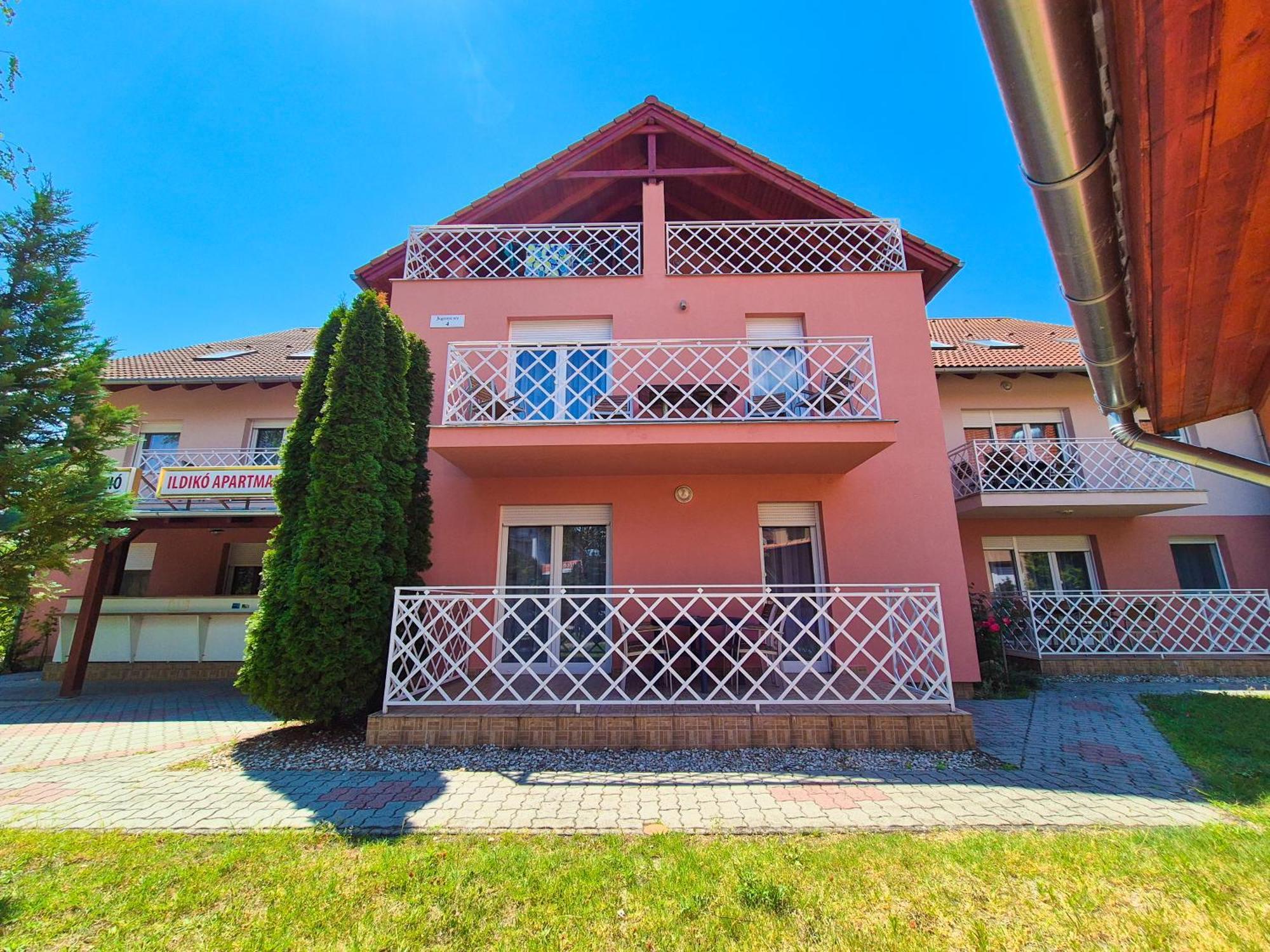 Ildiko Apartmanhaz Zamárdi Zewnętrze zdjęcie