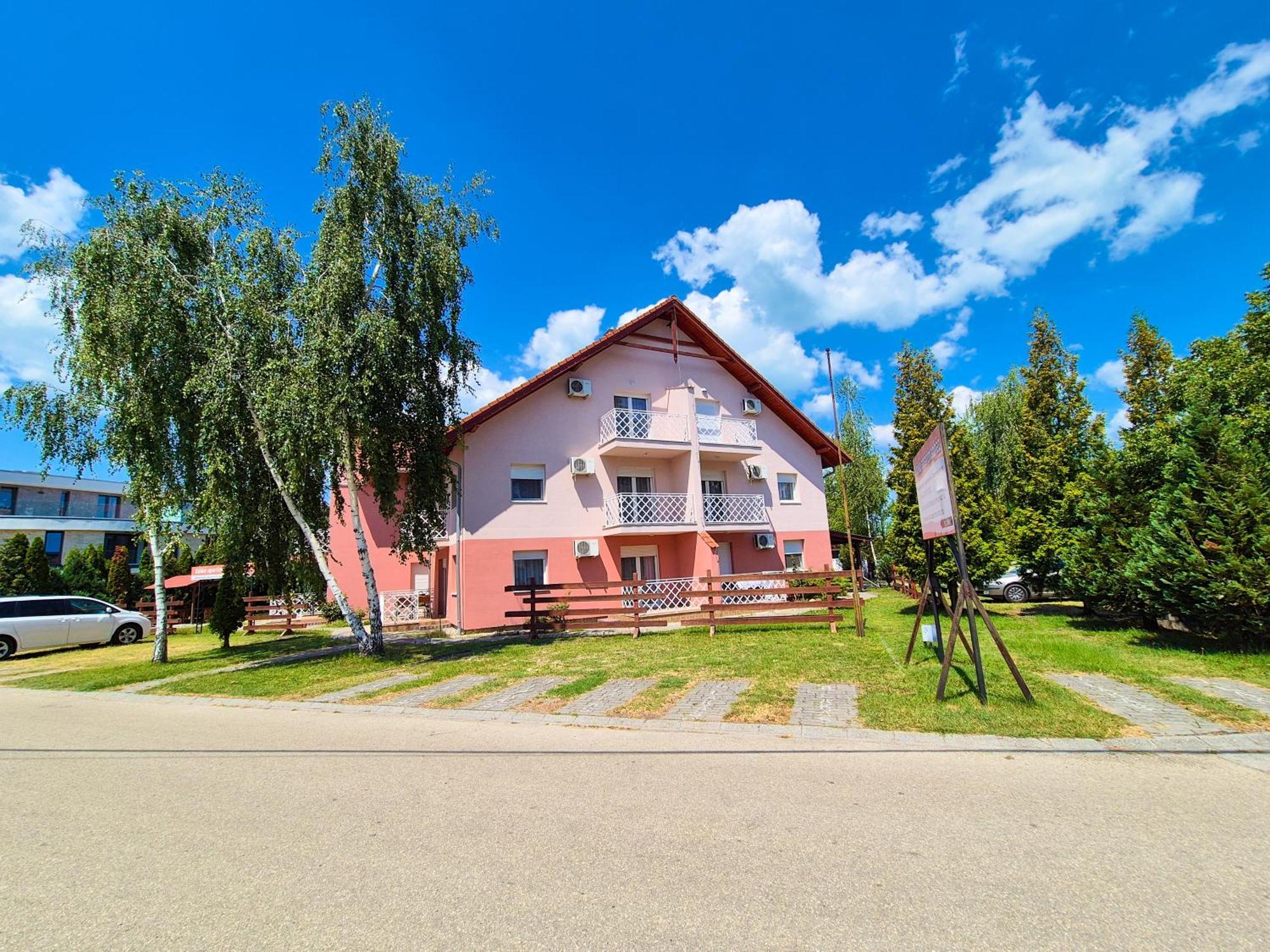 Ildiko Apartmanhaz Zamárdi Zewnętrze zdjęcie
