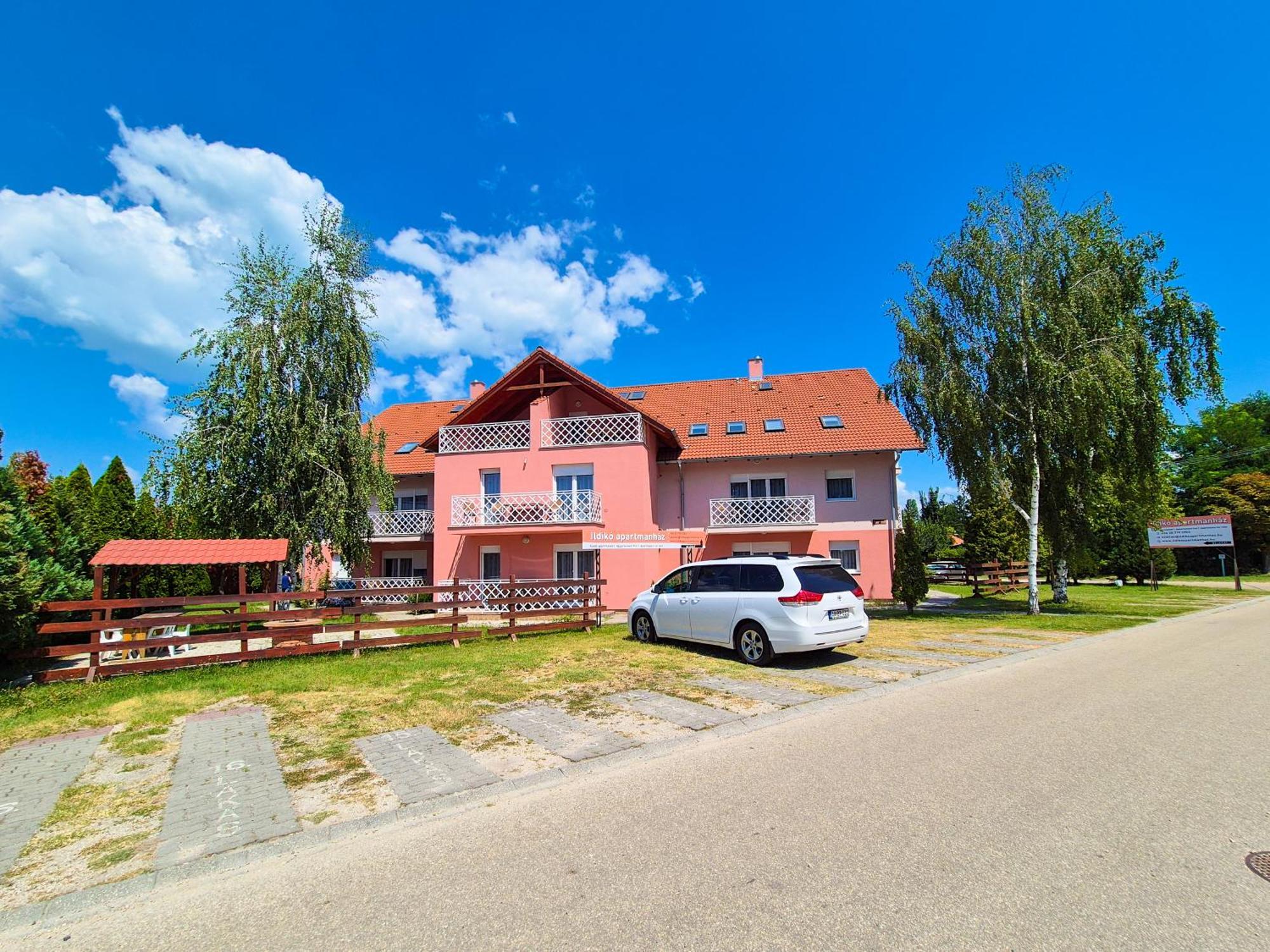 Ildiko Apartmanhaz Zamárdi Zewnętrze zdjęcie
