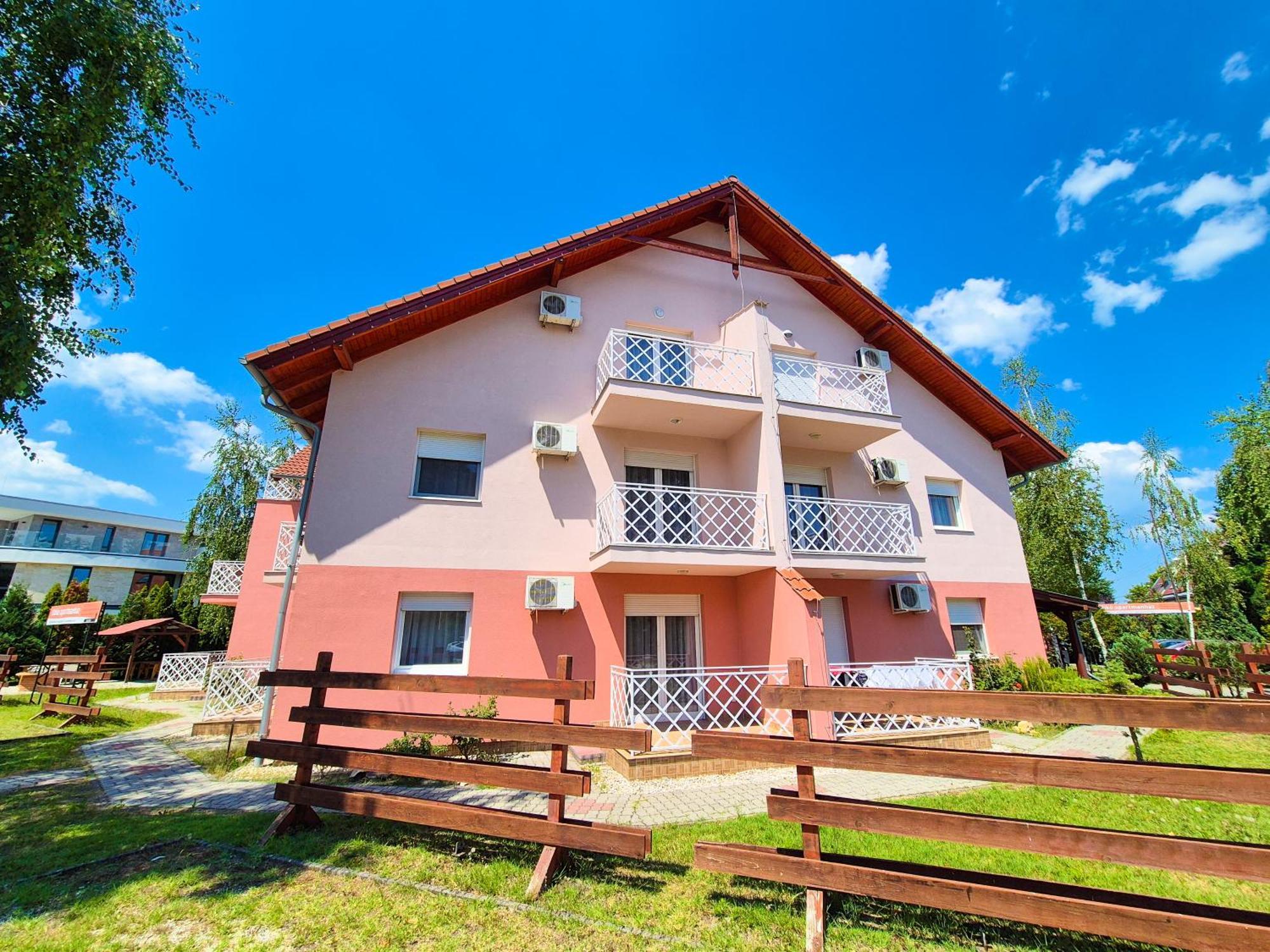 Ildiko Apartmanhaz Zamárdi Zewnętrze zdjęcie