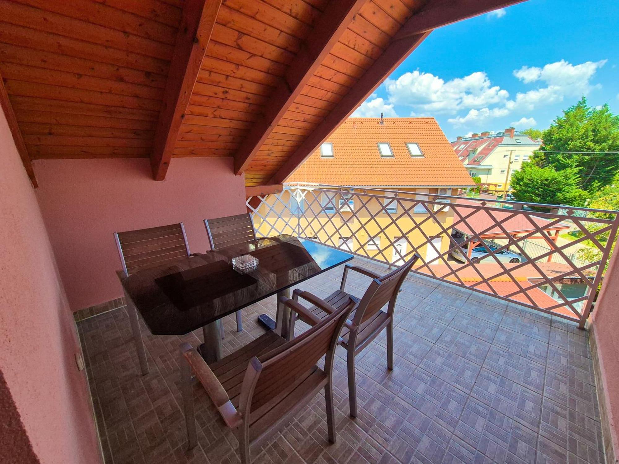 Ildiko Apartmanhaz Zamárdi Zewnętrze zdjęcie